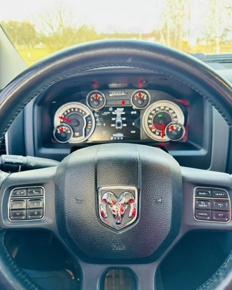 Dodge RAM cena 94000 przebieg: 162000, rok produkcji 2014 z Legnica małe 436